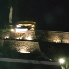 ⑥	ホテルの部屋から見た甲府城の夜景（鉄門付近）
