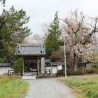 飯田古城・崇信寺山門南より