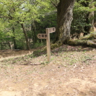 古墳群と山城の指示板