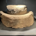 博物館内（撮影可）出土した戦国時代の茶臼