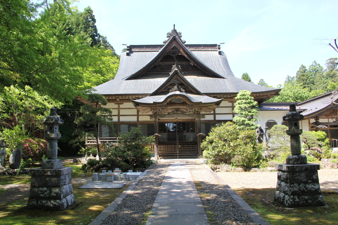 光林寺本堂唐破風入母屋破風千鳥破風が立派