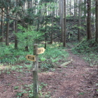 ４の丸と東口山道指示板