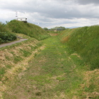 同左より二重堀・中土塁・土塁を東方向