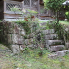 荒神山神社社殿の基礎石垣
