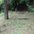 駐車場登城口と遊歩道