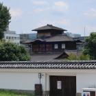 西本願寺・飛雲閣（非公開のため御影堂から）