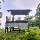 ゲリラ豪雨に叩かれる展望台