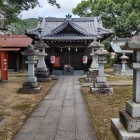 ⑥	就隆を祀る祐綏神社