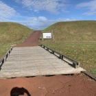 西側開口部と木橋