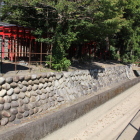 福満寺、白髭神社東用水路側の石垣