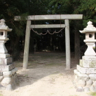 富岡神社鳥居と灯籠