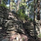 本丸下　折れ・横矢掛かりの石塁