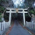 ③日吉神社鳥居