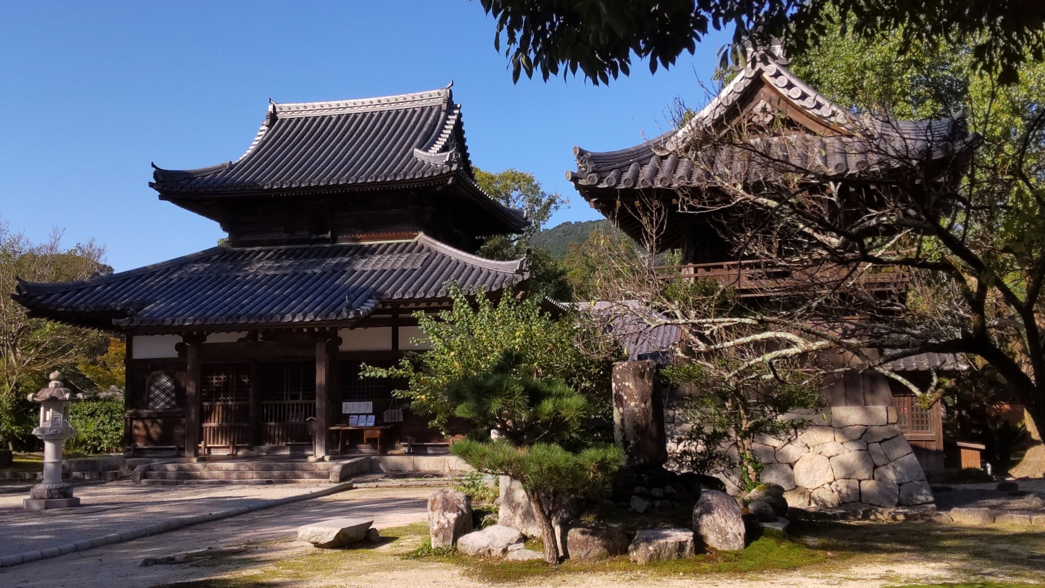 ①	観世音寺戒壇院