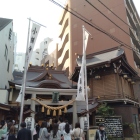 インバウンドで盛り上がる小網神社