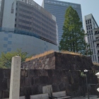 常盤橋門跡とJFE商事ビル