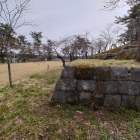 帯曲輪と主郭法面