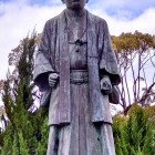 ⑧	江藤新平の銅像（神野公園）