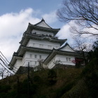再建天守（崩壊石垣方面から）