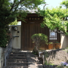 同左奥の門