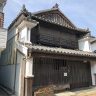 北側のうだつの建物
