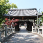 移築先の川之江八幡神社山門