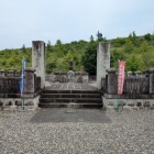 鳥居強右衛門の墓
