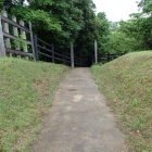 ⑧東側の虎口(模擬櫓への道)