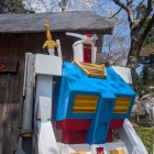 木造のガンダム　ダクトに力が入っている