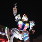 夜のガンダム館