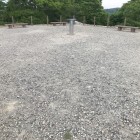 天守台内部南端から北端へ