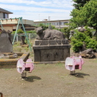 牛の石像