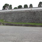 三の丸下段西側高石垣と白土塀