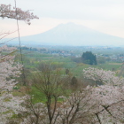 岩木山を望む