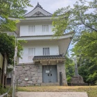 八幡丸に建つ模擬天守
