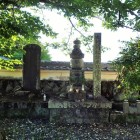 ①鈴木孫一重行の墓
