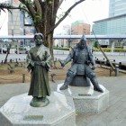 ①竹千代君像と今川義元公像