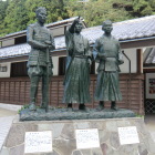 松陰記念館の銅像