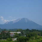 城址近くの道より
