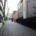 住宅街、東京では高級なのであろう。