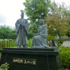 忠興とガラシャ像