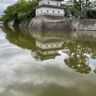 水面にうつる二の丸隅櫓(現存 国の指定文化財)