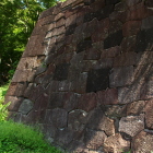 玉泉院丸庭園から見た石垣