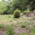 中腹の郭匡真寺跡