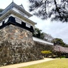 ①	板敷櫓の高石垣