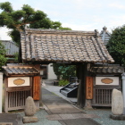 旭傳院山門(田中城移築門)