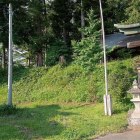 鳥居脇の本丸の城塁