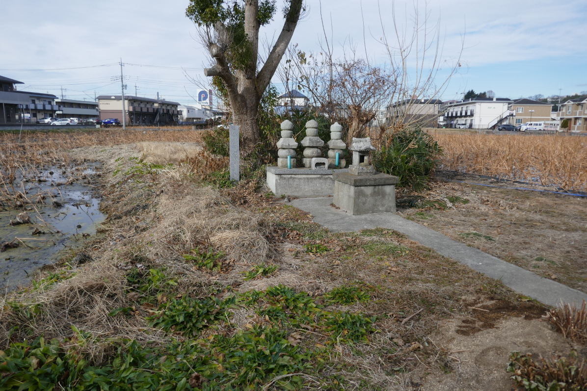 信太範宗の墓