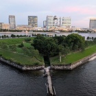 品川第三台場 レインボーブリッジより