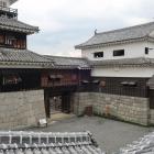 北隅櫓２階から天守枡形を望む